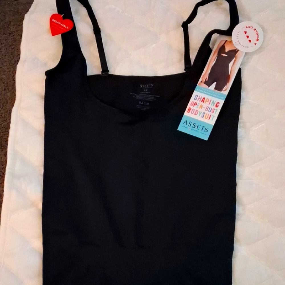 Assets By Spanx Black Camisole Top